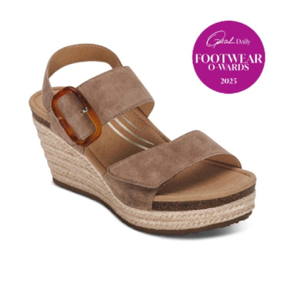 Aetrex Ashley size 6.5  taupe, Wedge Sandals